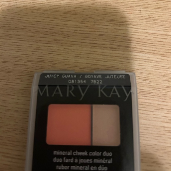 Mary Kay Juicy Guava Mineral Cheek Duo - Picture 2 of 2